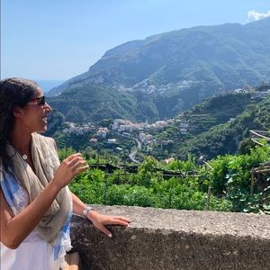 Meet your Posher, Laura